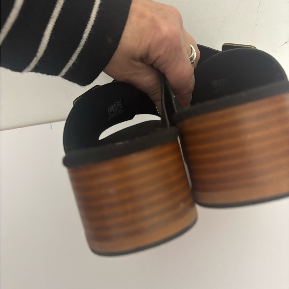 Kelsi Dagger platform sandals - Picture 7 of 13